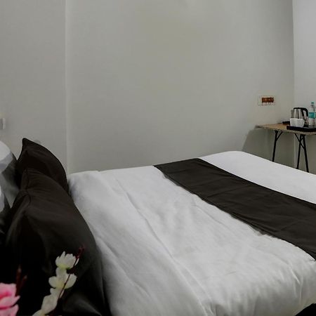 Hotel O The Royal Villa 뉴델리 외부 사진