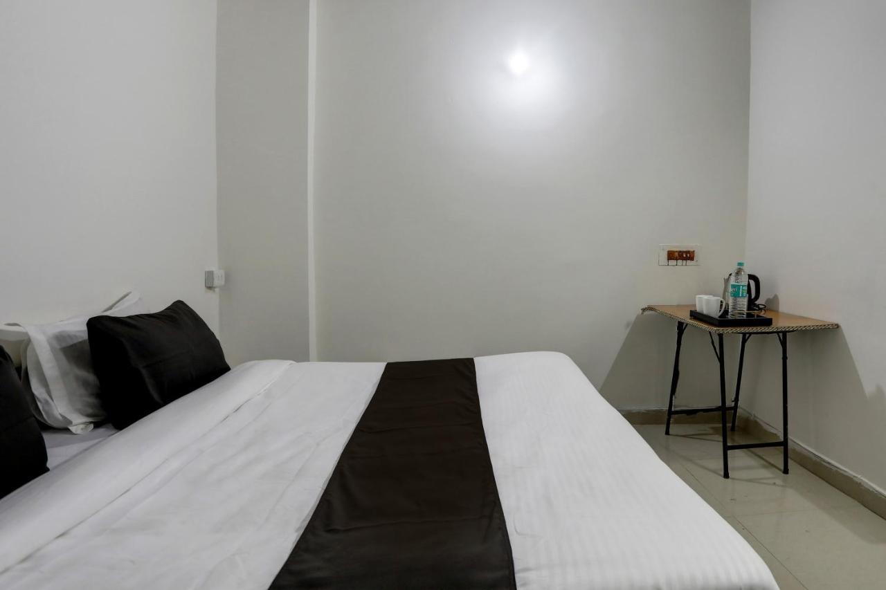 Hotel O The Royal Villa 뉴델리 외부 사진