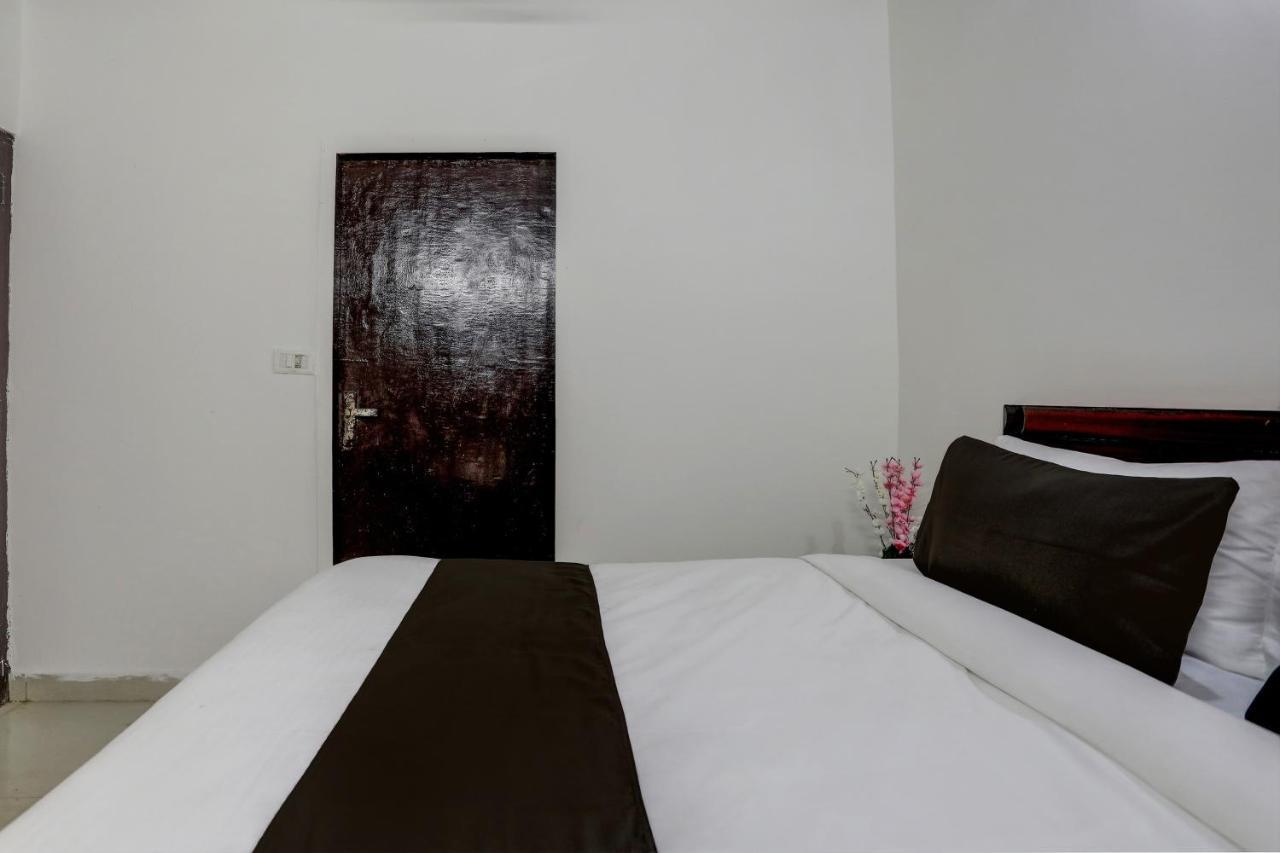 Hotel O The Royal Villa 뉴델리 외부 사진