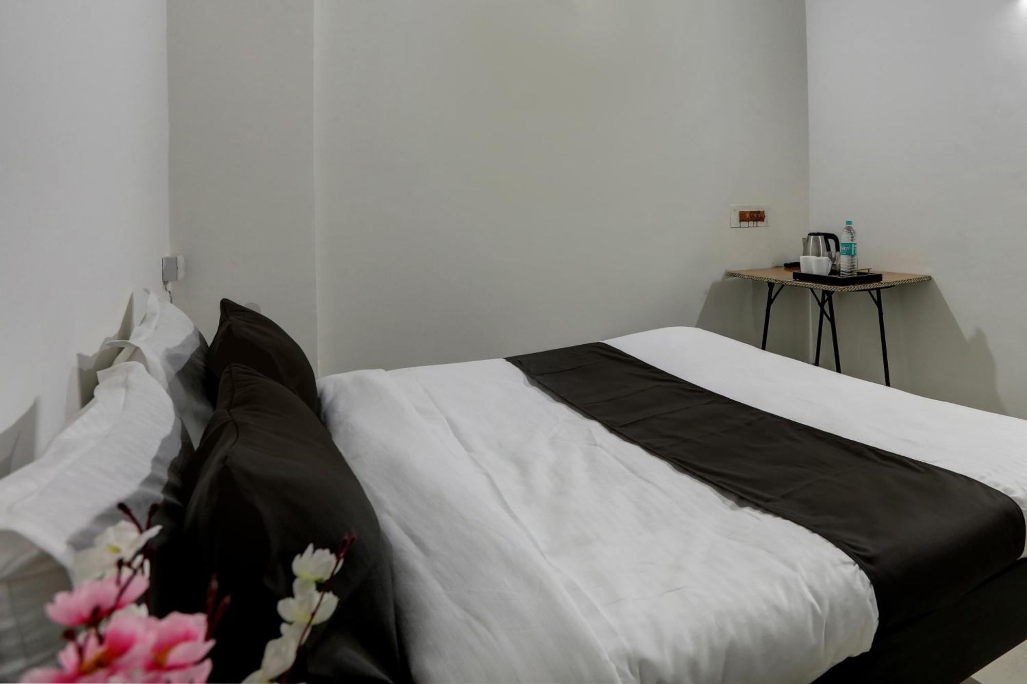 Hotel O The Royal Villa 뉴델리 외부 사진